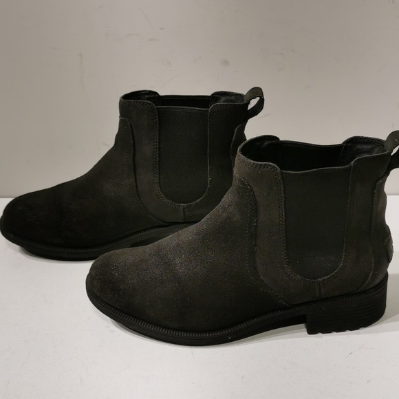 UGG Bohnam II Women Boots - Picture 1 of 8